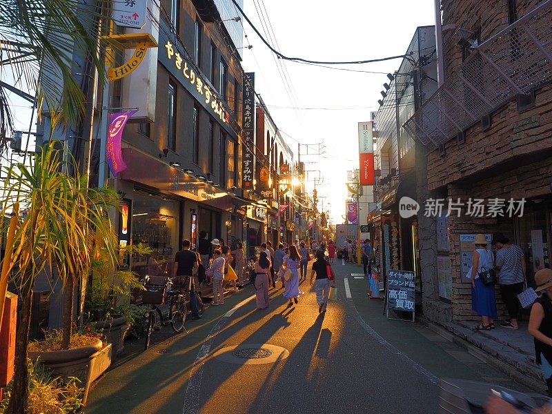 station square street Jiyugaoka stationtown scape Jiyugaoka，目黑区，东京，日本